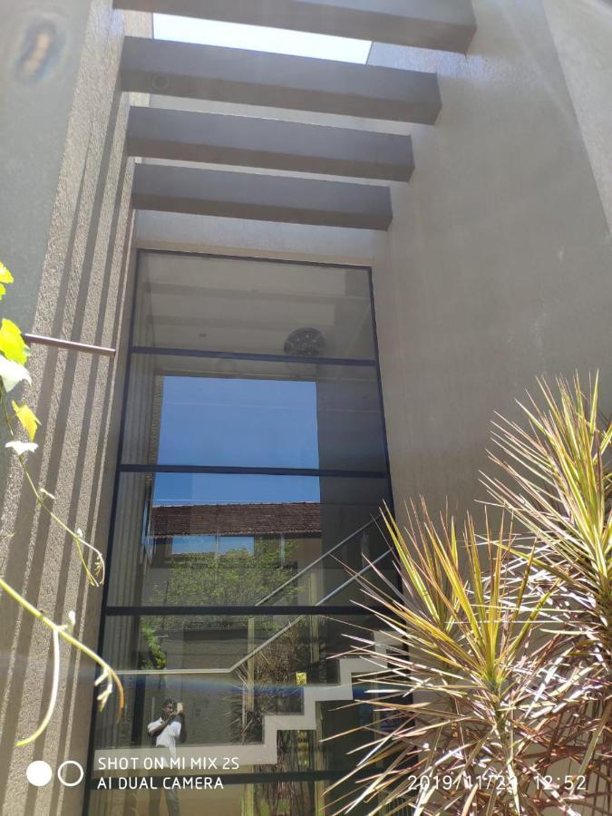Casa Moderna No Centro Proxima A Atracoes Turisticas Villa Foz do Iguacu Bagian luar foto